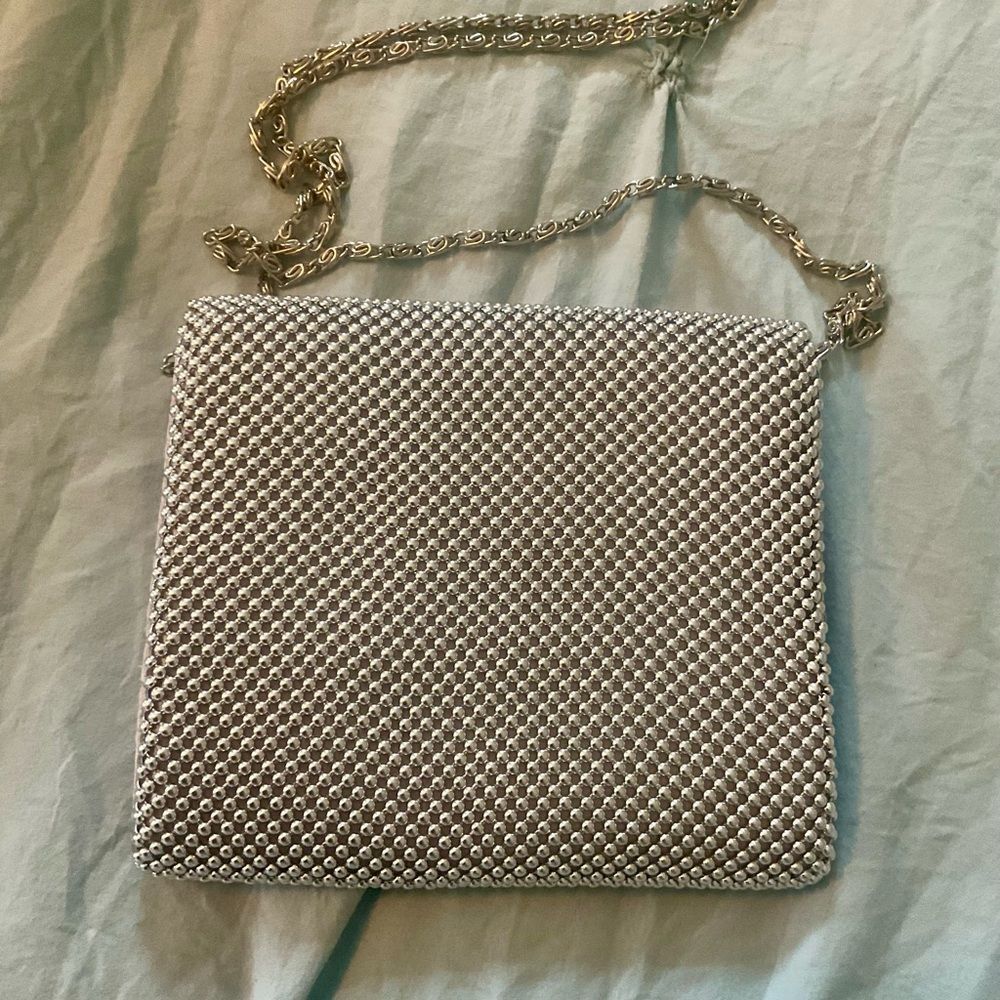Elegant *La Regale* Silver Bead Chain Crossbody Bag Satin Lining - Picture 6 of 10